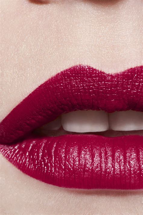 chanel rouge allure gloss sensible swatch|Chanel Rouge Allure in pirate.